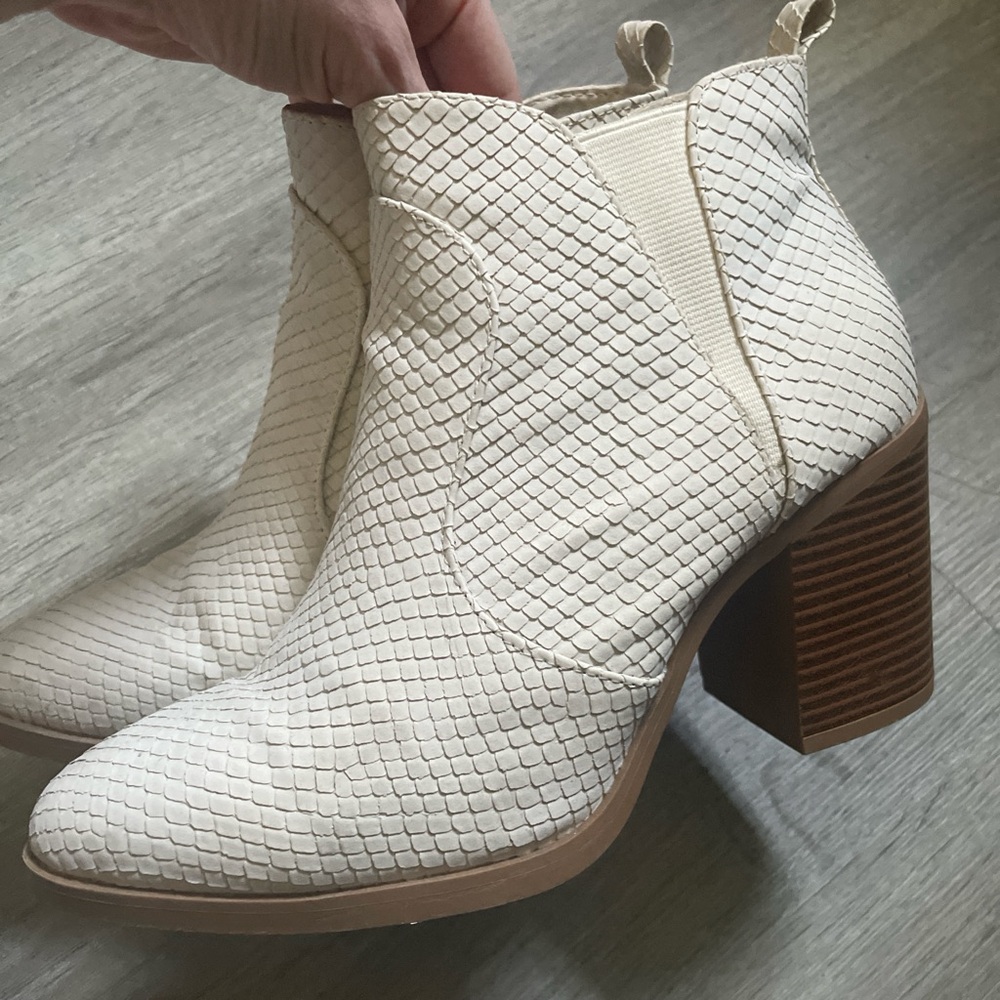 MIA Cream Ankle Booties